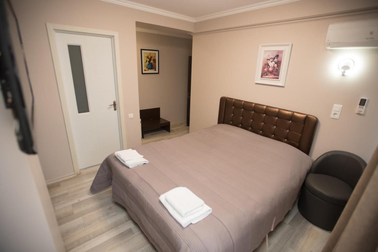 Altin Palace Comrat Luaran gambar