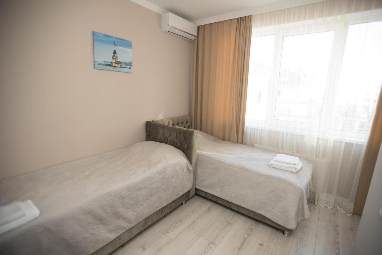 Altin Palace Comrat Luaran gambar