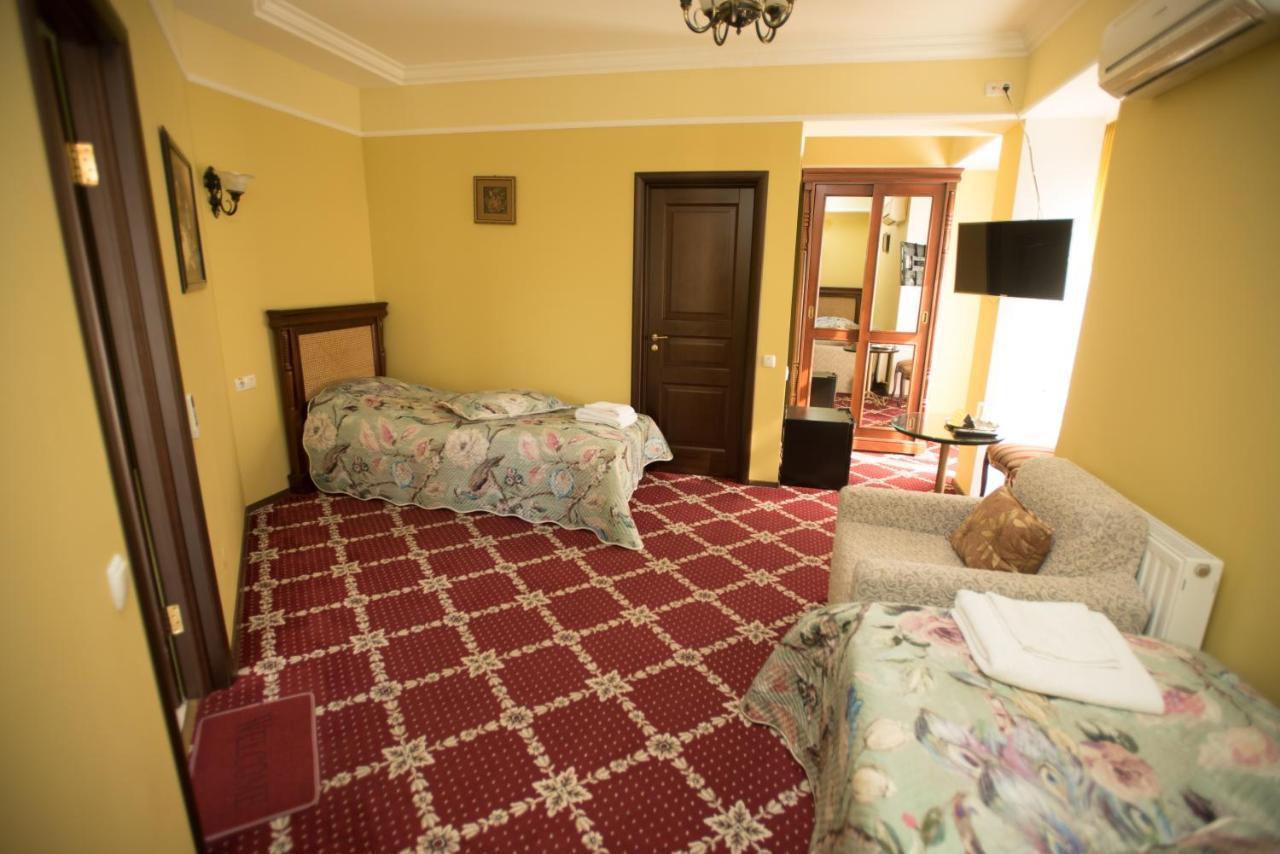 Altin Palace Comrat Luaran gambar