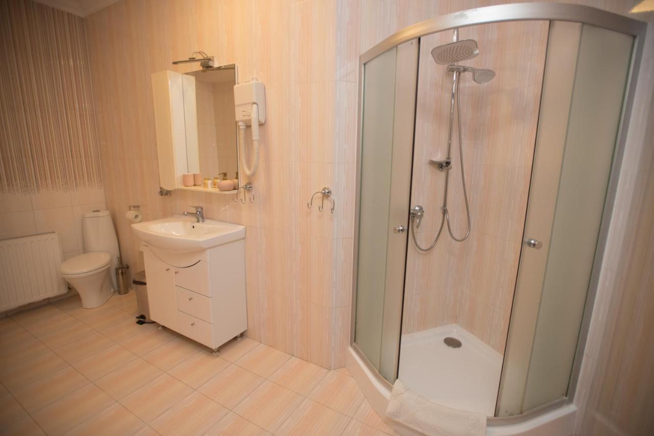 Altin Palace Comrat Luaran gambar
