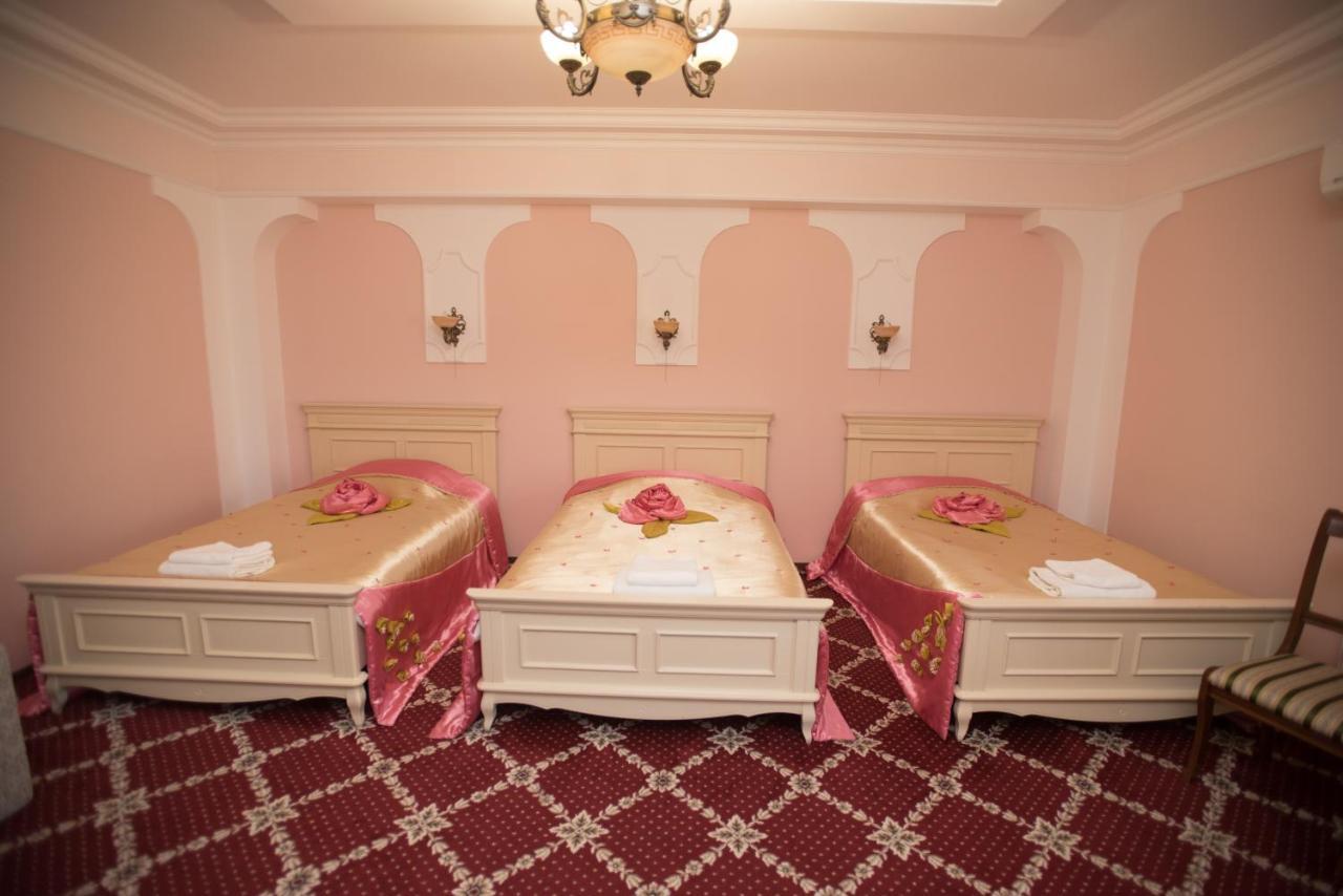 Altin Palace Comrat Luaran gambar