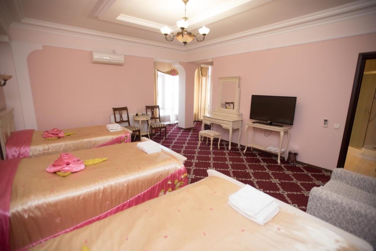 Altin Palace Comrat Luaran gambar