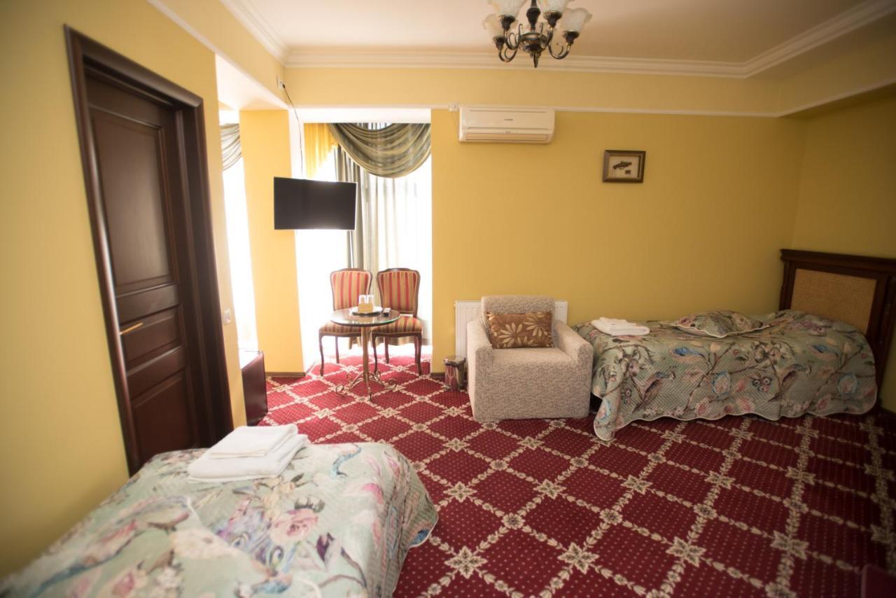 Altin Palace Comrat Luaran gambar