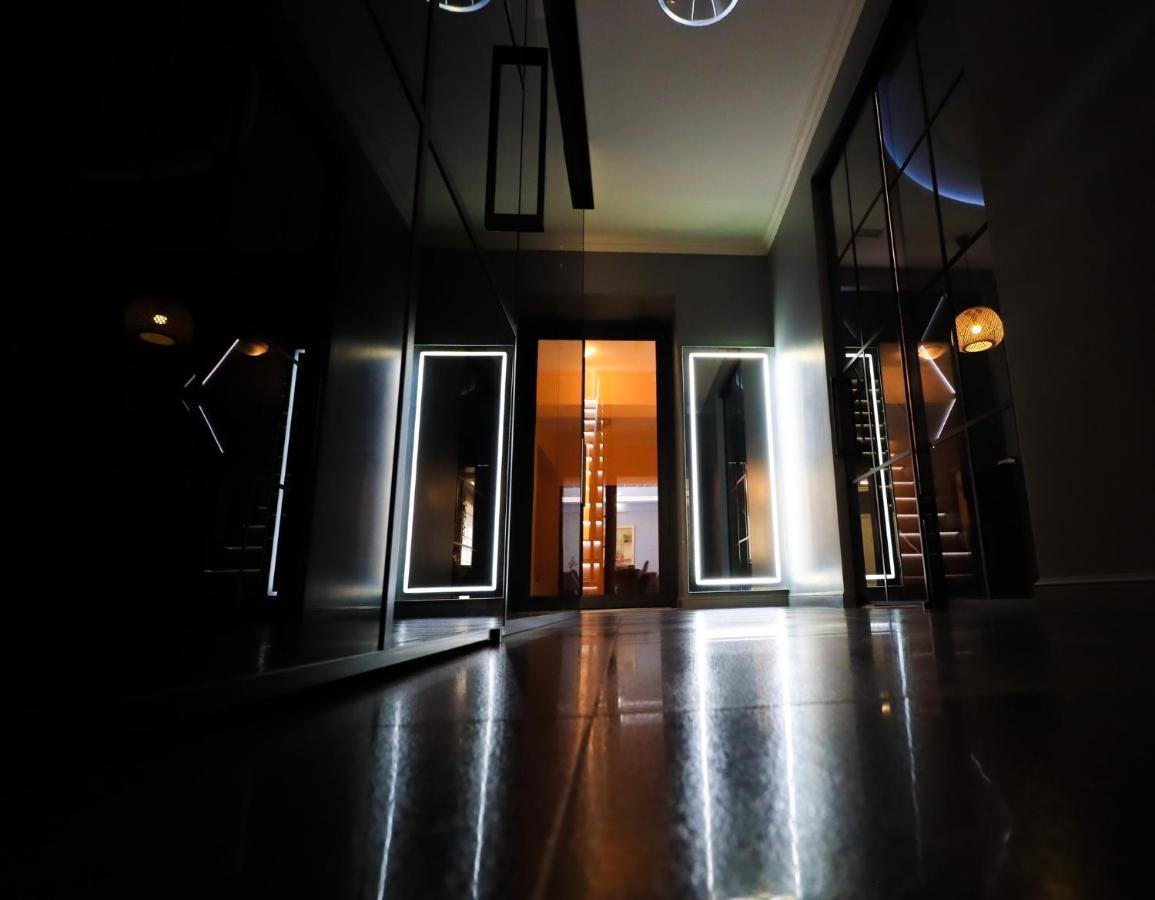 Altin Palace Comrat Luaran gambar